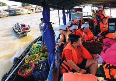 mua-trai-cay-cho-noi-cai-rang